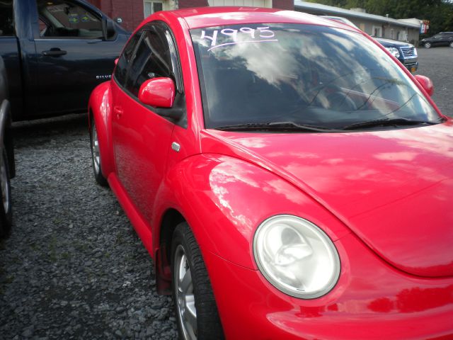 1999 Volkswagen Beetle FWD 4dr Sport