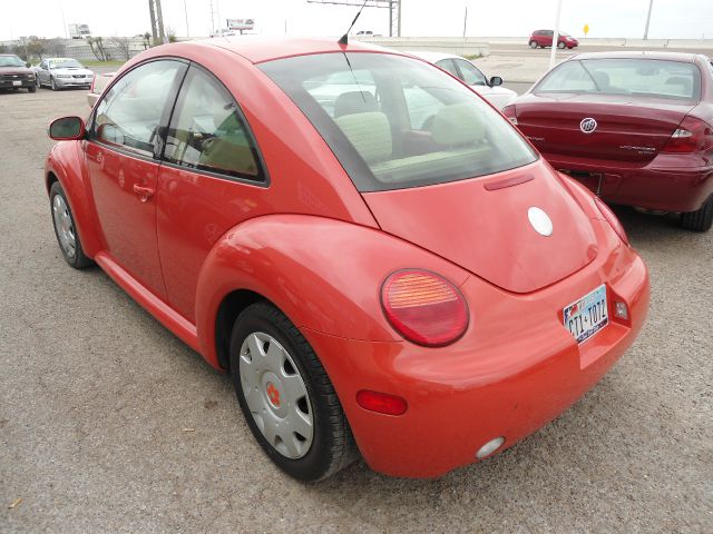 2004 Volkswagen Beetle CD With MP3