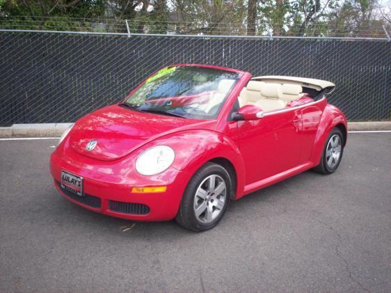 2006 Volkswagen Beetle FWD 4dr Sport