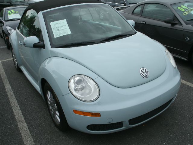 2006 Volkswagen Beetle W/ Navigation