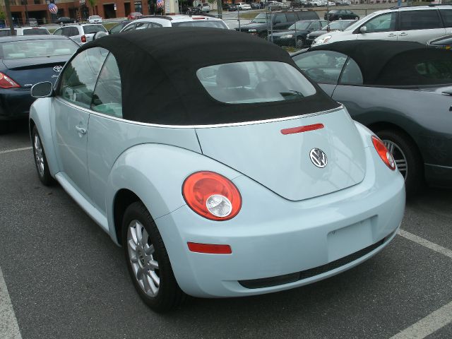 2006 Volkswagen Beetle W/ Navigation