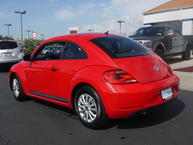 2012 Volkswagen Beetle Base