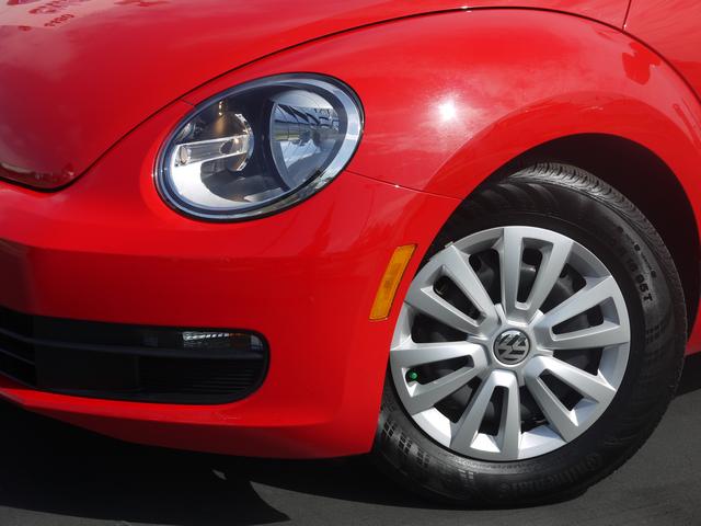 2012 Volkswagen Beetle Base