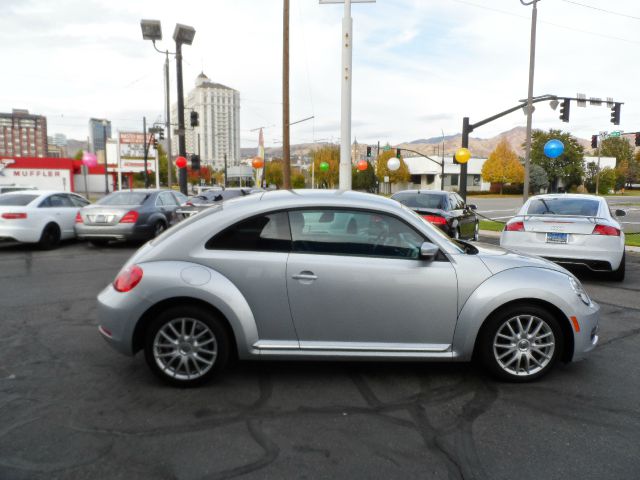 2012 Volkswagen Beetle 4X4 Crew Cab Super Duty Lariat