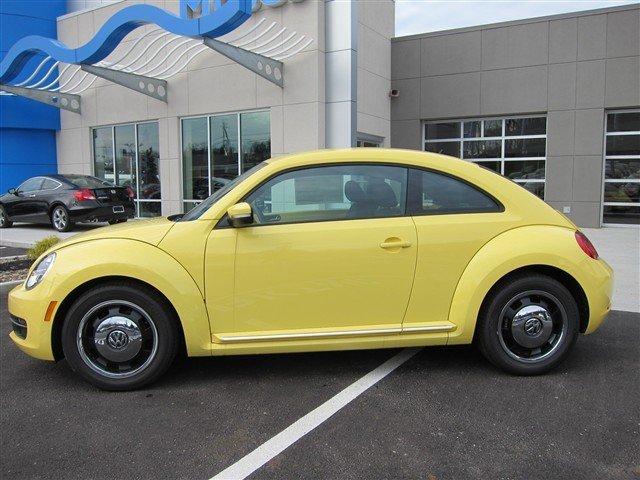 2012 Volkswagen Beetle Reg Cab 135.5 WB 4WD DRW