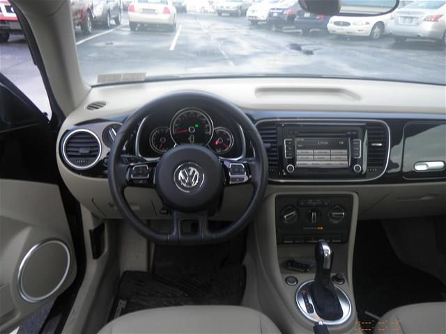 2013 Volkswagen Beetle Limited Wagon