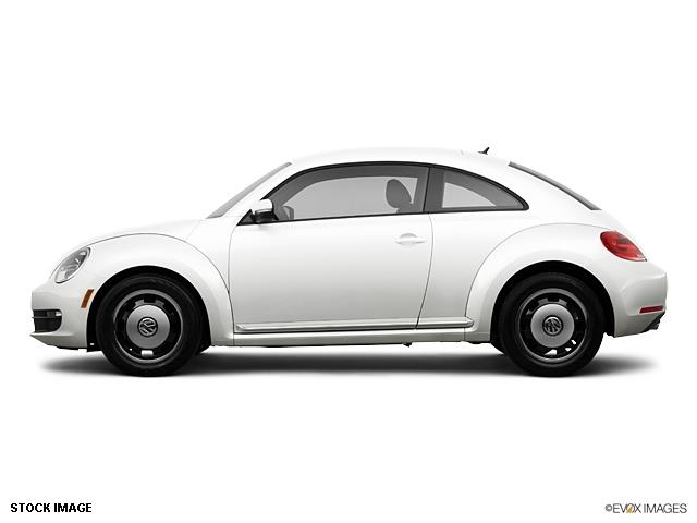 2013 Volkswagen Beetle Reg Cab 118 WB