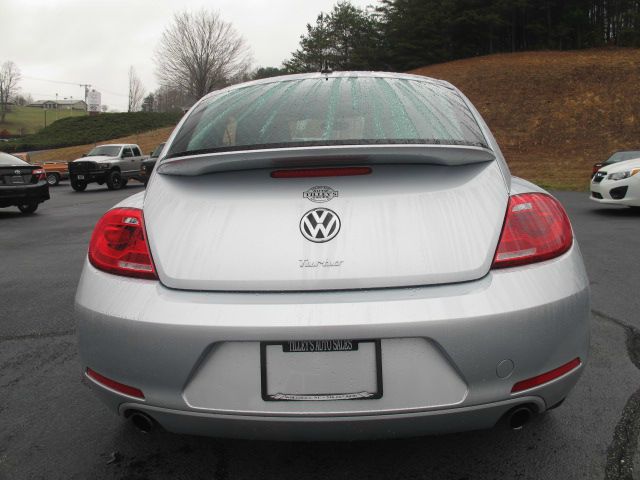 2013 Volkswagen Beetle Wideside California Value