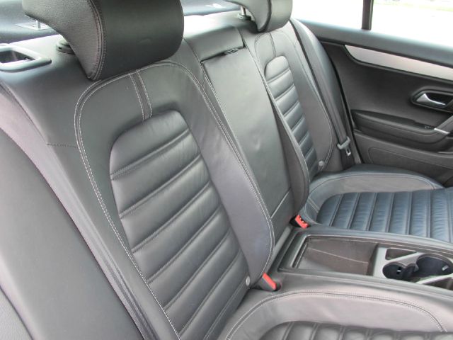 2009 Volkswagen CC LE 4x43rd Row Leather