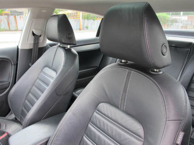 2009 Volkswagen CC LE 4x43rd Row Leather