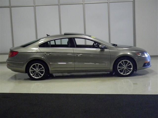 2009 Volkswagen CC 4dr Sdn 3.2L Quattro S Line