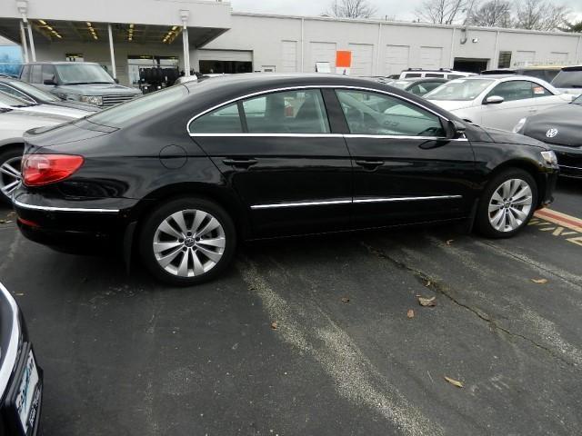 2010 Volkswagen CC 2008 Kia LX