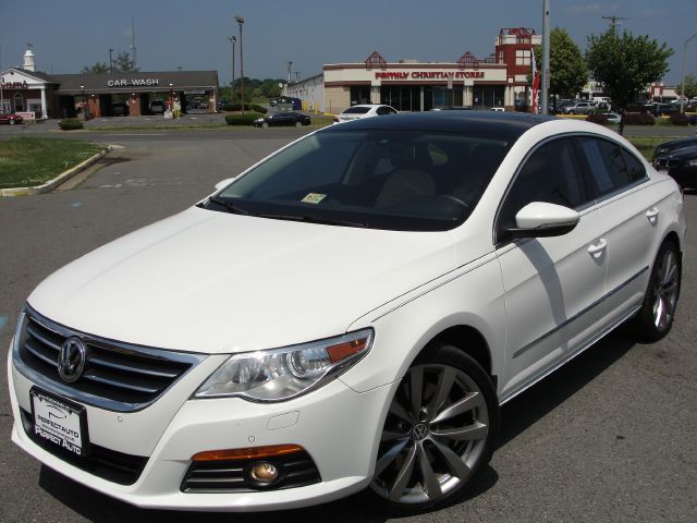 2010 Volkswagen CC LE 4x43rd Row Leather