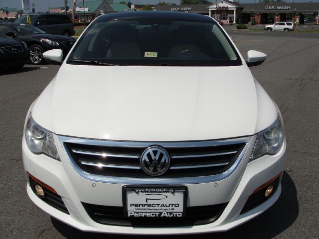 2010 Volkswagen CC LE 4x43rd Row Leather