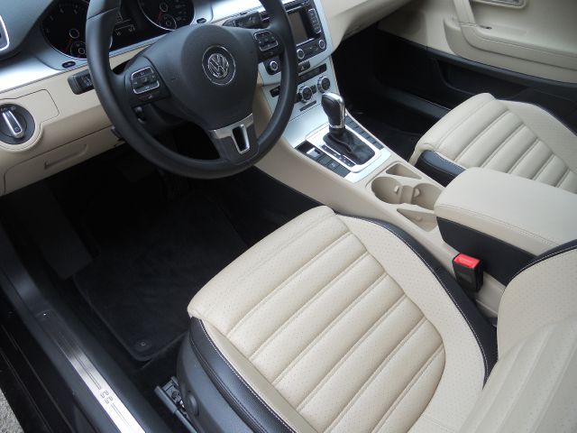 2013 Volkswagen CC GLS Convertible 2D