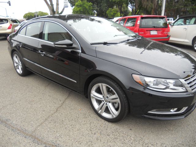 2013 Volkswagen CC GLS Convertible 2D