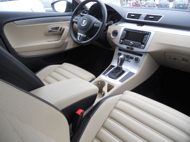 2013 Volkswagen CC GLS Convertible 2D