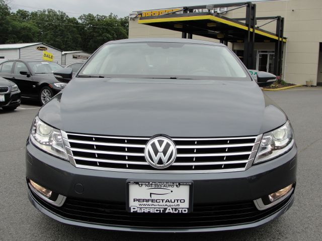 2013 Volkswagen CC GLS Convertible 2D