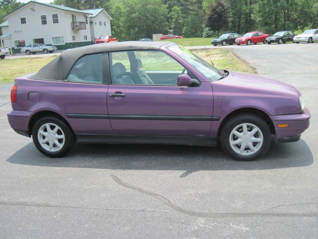 1995 Volkswagen Cabrio Base