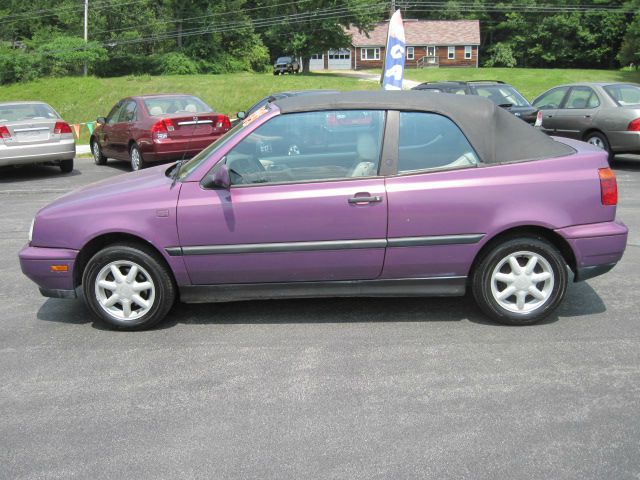 1995 Volkswagen Cabrio Base