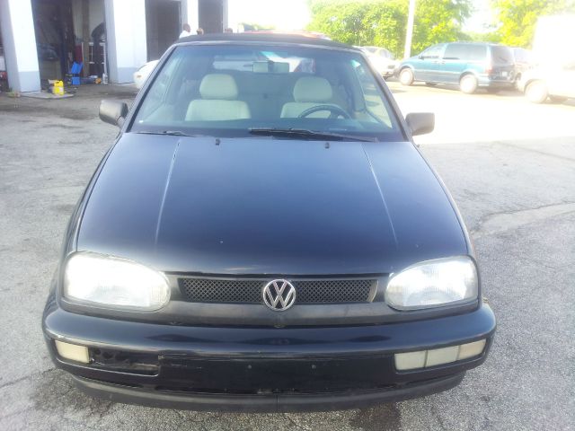 1998 Volkswagen Cabrio S Sedan