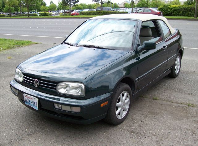 1998 Volkswagen Cabrio FWD 4dr Sport