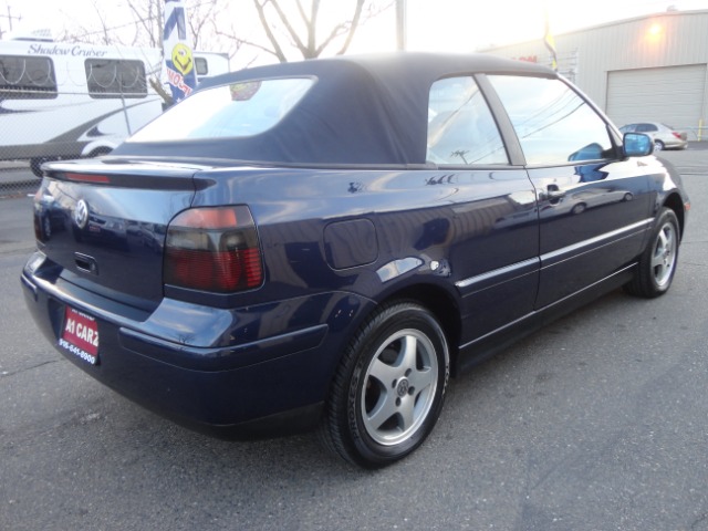 1999 Volkswagen Cabrio FWD 4dr Sport