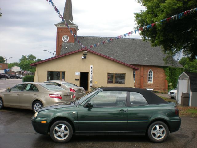 2000 Volkswagen Cabrio FWD 4dr Sport