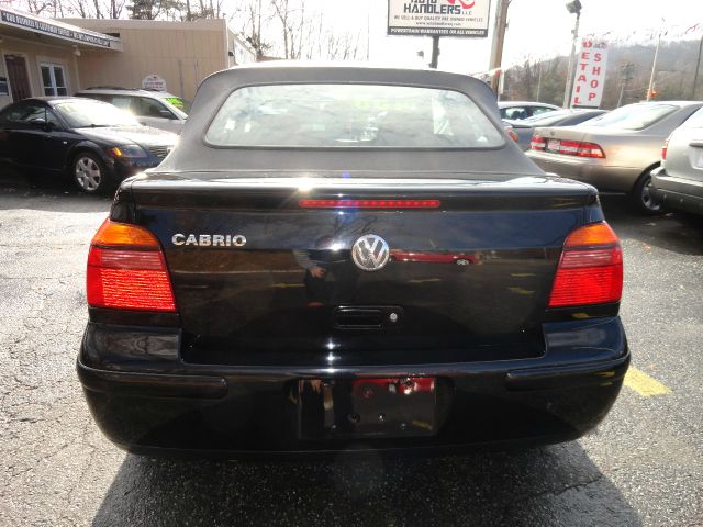 2001 Volkswagen Cabrio FWD 4dr Sport