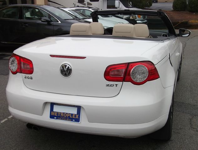 2007 Volkswagen Eos Wagon SE