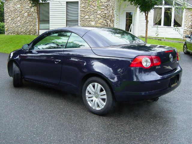 2007 Volkswagen Eos Wagon SE