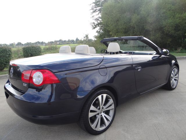 2008 Volkswagen Eos LT 4WD