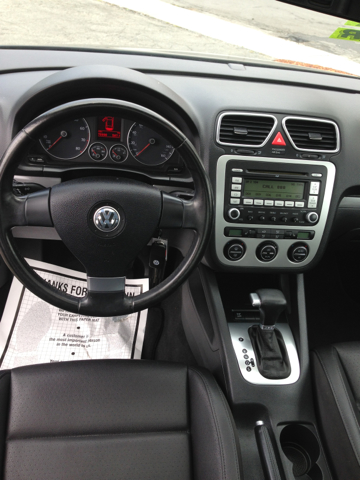 2008 Volkswagen Eos 4x4 LTZ