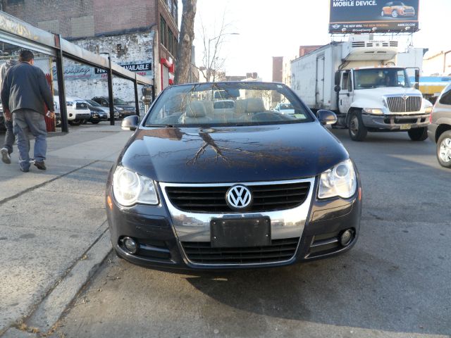 2008 Volkswagen Eos Series 4