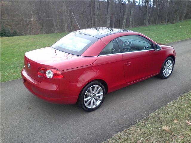 2009 Volkswagen Eos Sport- 4X4