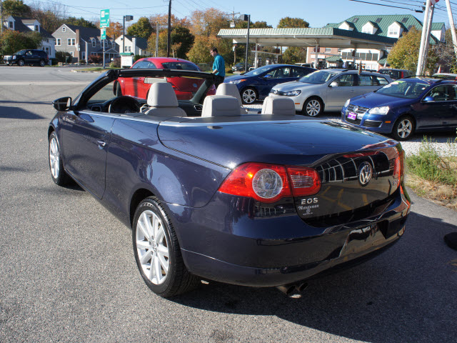 2010 Volkswagen Eos 4x4 LTZ