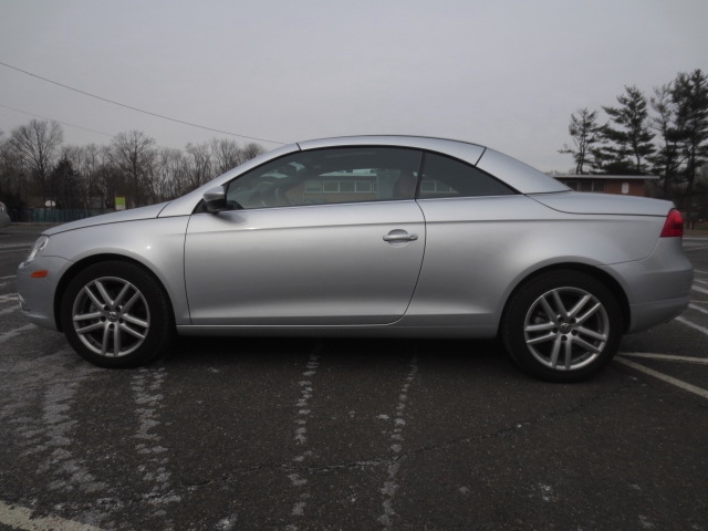 2011 Volkswagen Eos D/L