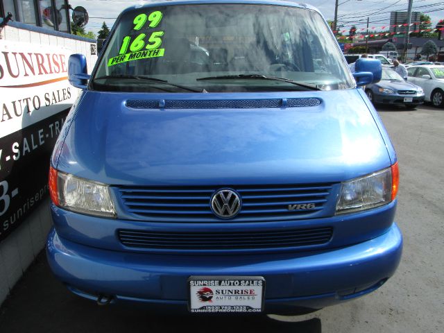 1999 Volkswagen EuroVan Deluxe Sport