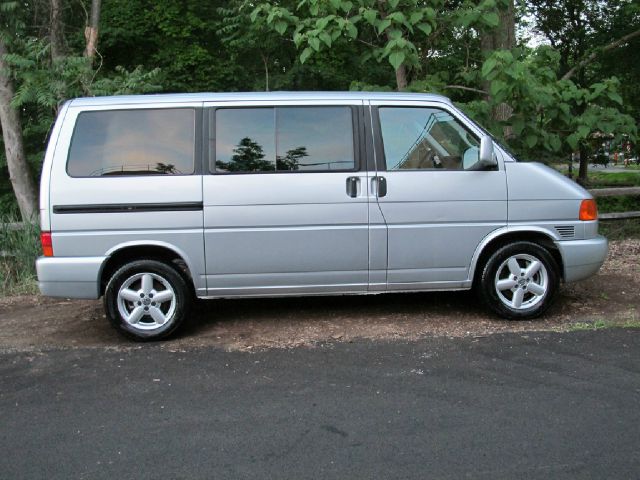 2001 Volkswagen EuroVan FWD 4dr Sport