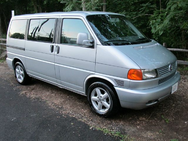 2001 Volkswagen EuroVan FWD 4dr Sport