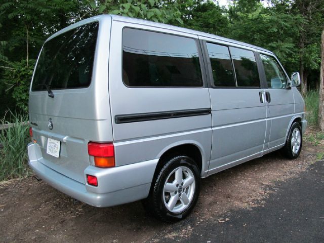 2001 Volkswagen EuroVan FWD 4dr Sport