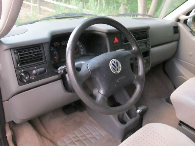 2001 Volkswagen EuroVan FWD 4dr Sport