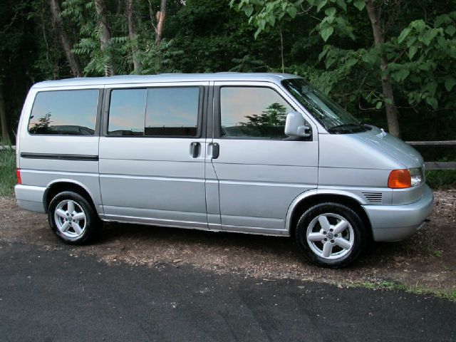 2001 Volkswagen EuroVan FWD 4dr Sport