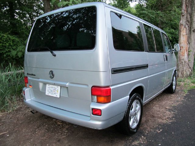 2001 Volkswagen EuroVan FWD 4dr Sport