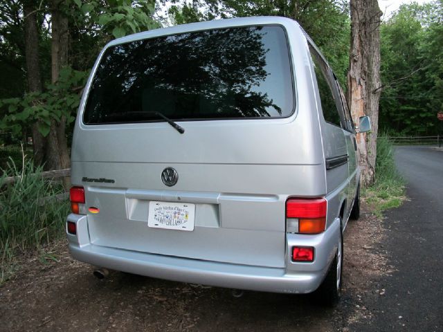 2001 Volkswagen EuroVan FWD 4dr Sport