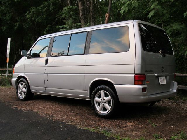 2001 Volkswagen EuroVan FWD 4dr Sport