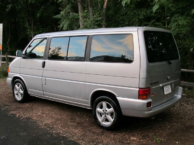 2001 Volkswagen EuroVan FWD 4dr Sport