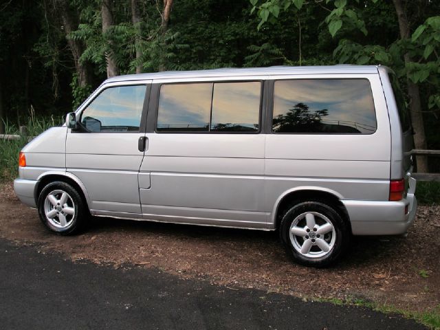 2001 Volkswagen EuroVan FWD 4dr Sport