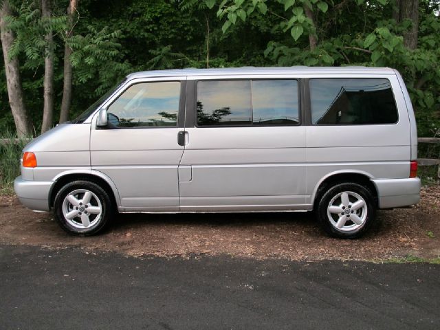 2001 Volkswagen EuroVan FWD 4dr Sport