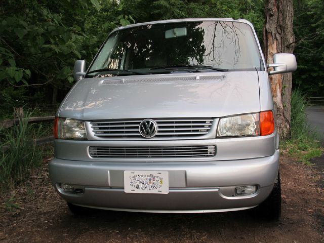 2001 Volkswagen EuroVan FWD 4dr Sport